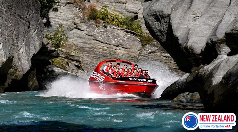 Jet_Boating_on_the_Shotover_River